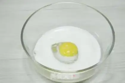 Make Apple donuts step 1