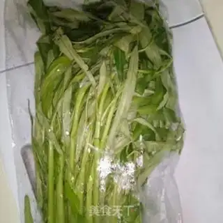 Make Garlic cabbage step 0