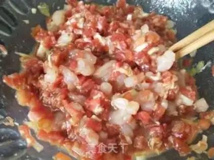 Make Three dumplings of crayfish step 1