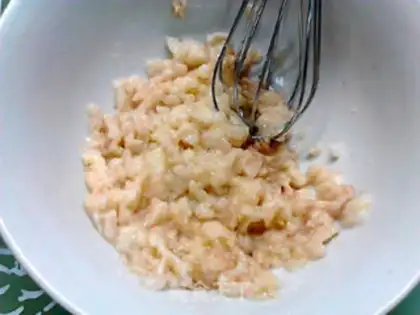 Make walnut banana cake step 1