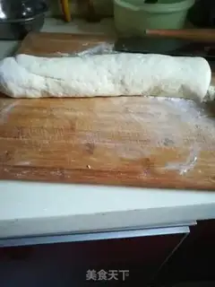 Make The egg buns of a cranberry fan step 2