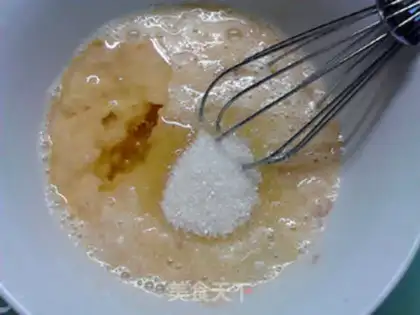 Make walnut banana cake step 3