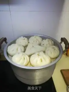 Make The egg buns of a cranberry fan step 6