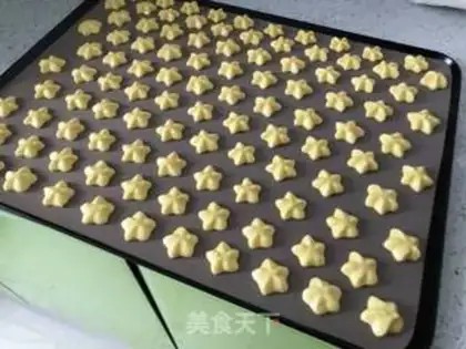 Make Little star yolk cookies step 6