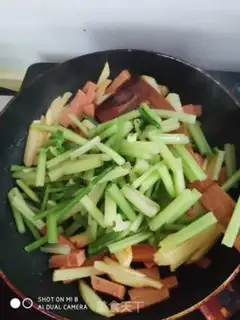 Make Lunch celery potatoes step 4