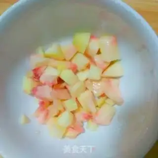 Make Peach walnut yogurt step 1