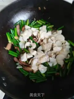Make The bacon fried the garlic abalone step 5