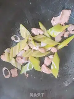 Make Apricot pretzels step 5