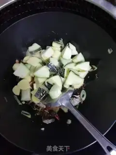 Make Pumpkin potatoes to cover the crabs step 3