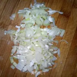 Make cucumber pork dumplings step 6