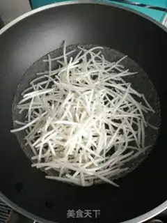 Make Egg shrimp sprouts step 1