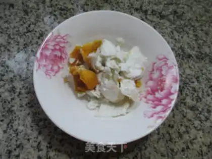 Make Pork eggs and silk step 1