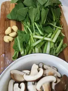 Make Fry mushrooms step 1
