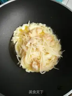 Make Egg shrimp sprouts step 7