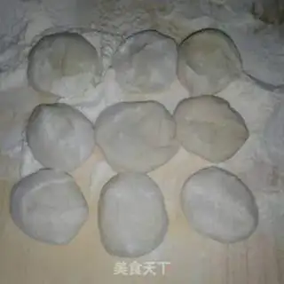 Make cucumber pork dumplings step 13
