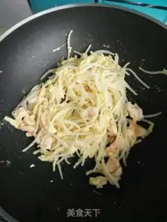 Make Egg shrimp sprouts step 8