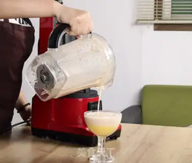 Make Mango Sydney shake step 6
