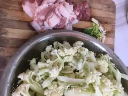 Make Five bouquets step 0