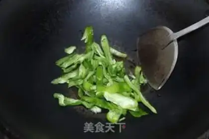 Make Green pepper for watermelon step 3