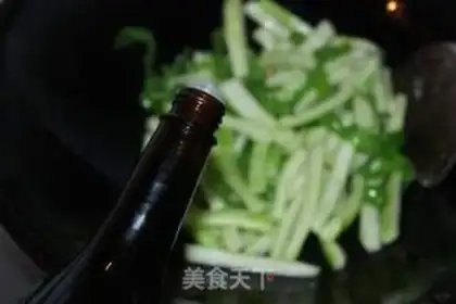 Make Green pepper for watermelon step 6