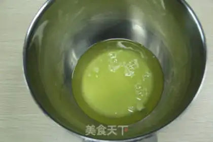 Make Classic cake rolls step 3