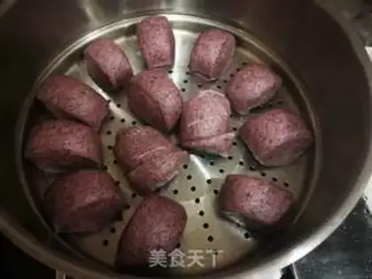 Make The groceries cut the buns step 16