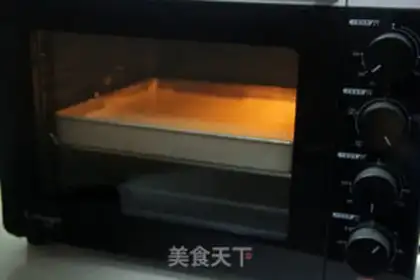 Make Classic cake rolls step 8