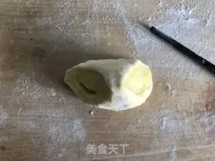 Make Pumpkin roll step 7