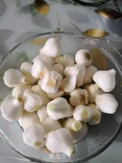 Make Pickle garlic step 0
