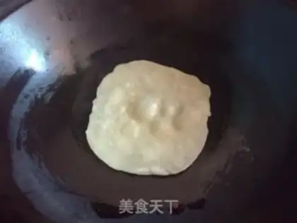 Make Old Beijing chicken roll step 5