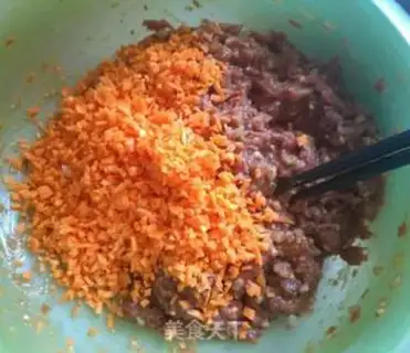 Make Beef carrot balls step 4