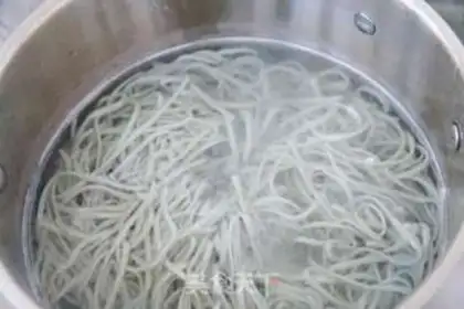 Make Cold noodles step 4