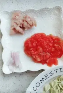 Make Tomato noodles step 0