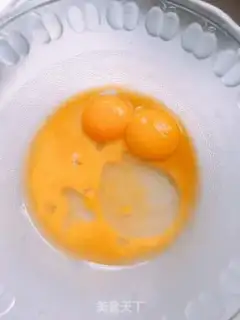 Make Banana omelet and ham step 1