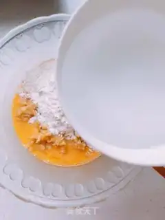 Make Banana omelet and ham step 3