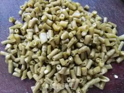 Make Garlic soybeans step 1