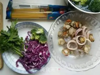 Make Seafood pasta step 2