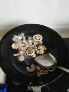 Make Seafood pasta step 3