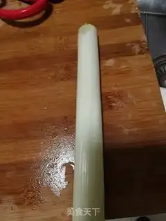 Make Skinny onions step 1