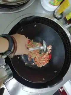 Make Tomato noodle soup step 3