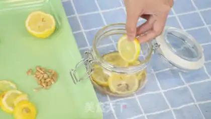 Make Honey lemonade step 3
