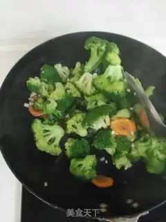 Make Garlic broccoli step 4