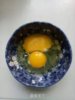 Make Pyramids for eggs step 2