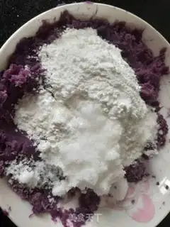 Make Potato sesame cake step 2