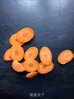 Make Pyramids for eggs step 4