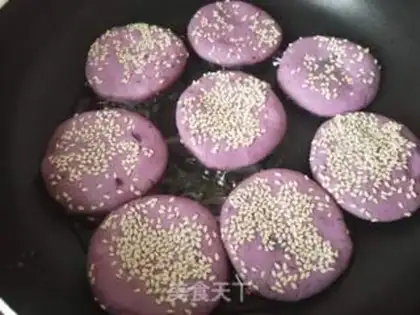 Make Potato sesame cake step 7