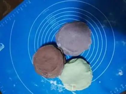 Make Three-colour dumplings step 13