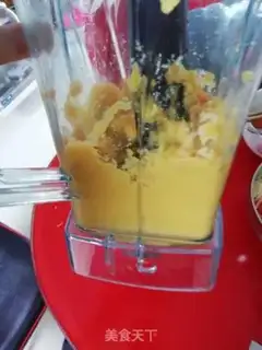 Make Flowers of melons step 1
