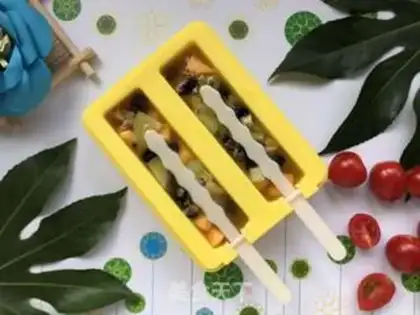 Make Bronco lemon honey popsicle step 4