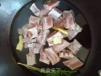 Make Pork bouquet soup step 1